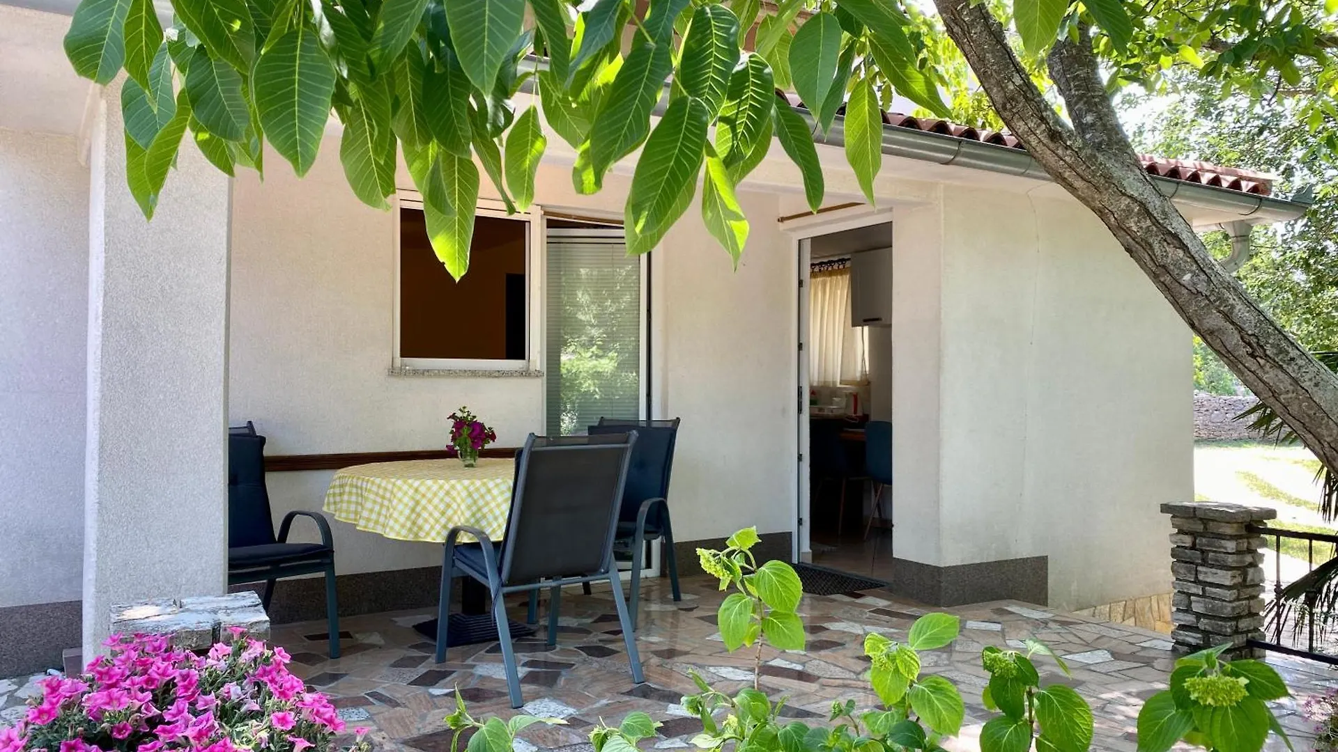 Guest House Renata Plomin