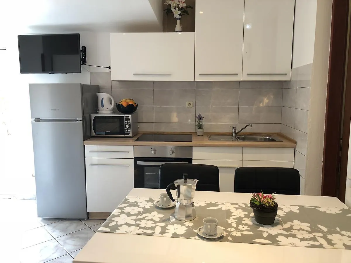Guest House Renata  Plomin